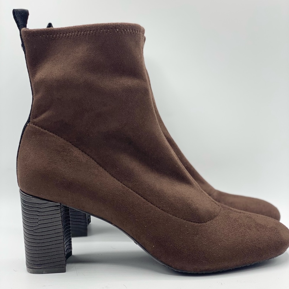 NWOB Donald Pliner Carrie Bootie Size 10